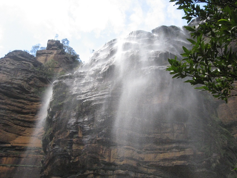 Rock outcrop in the Wentworth Falls, seen from the National Pass track